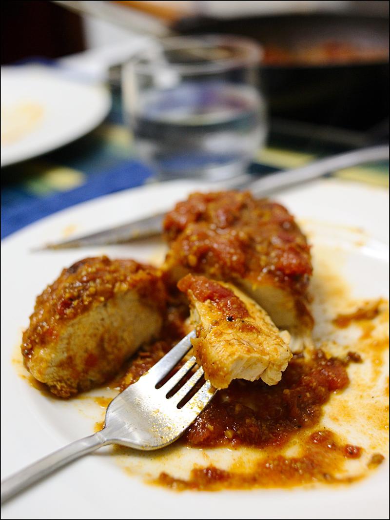 Poulet à la provençale - Photo de Roger Ferrer Ibáñez - 101Pairing.com