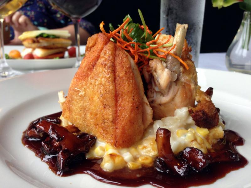 Poulet rôti aux girolles - Photo de Dale Cruse - 101Pairing.com