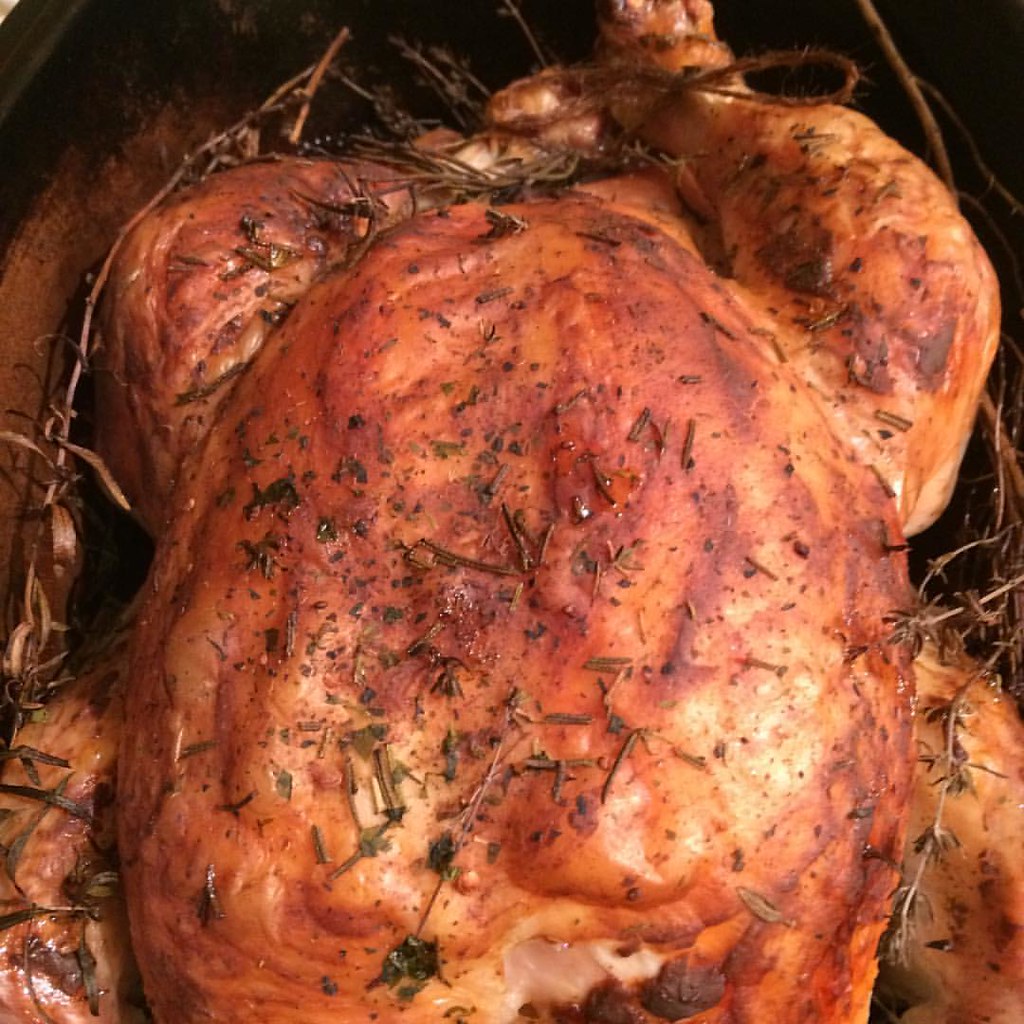 Poulet rôti aux herbes - Photo de NwongPR - 101Pairing.com