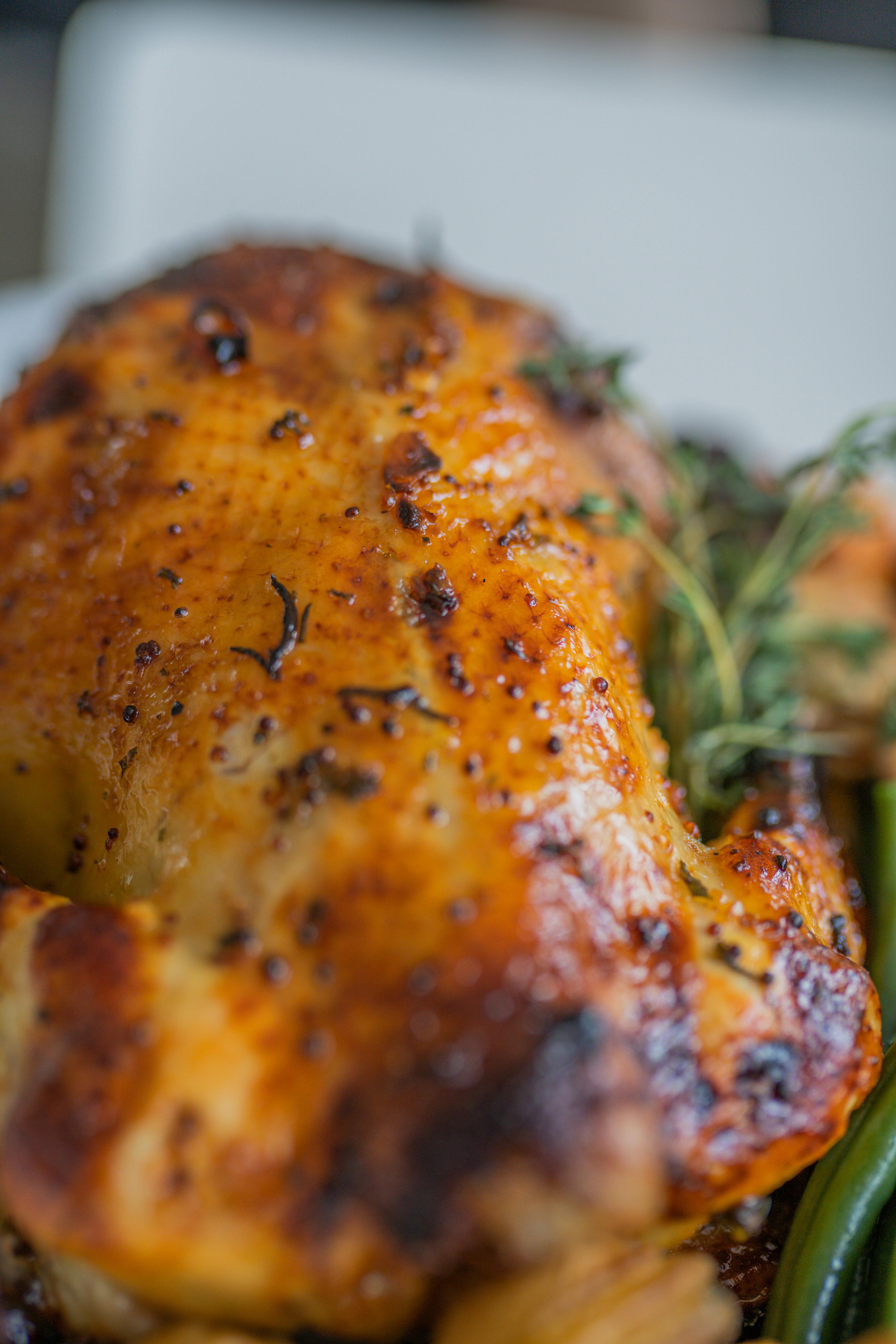 Poulet rôti au thym - Photo de furkanfdemir - 101Pairing.com