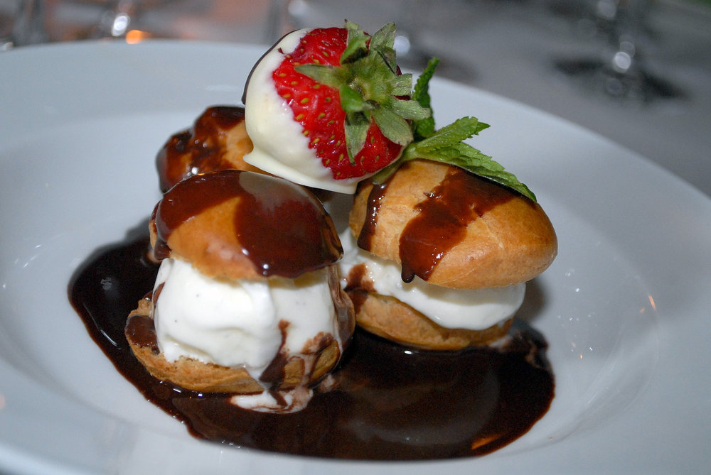 Profiteroles au chocolat