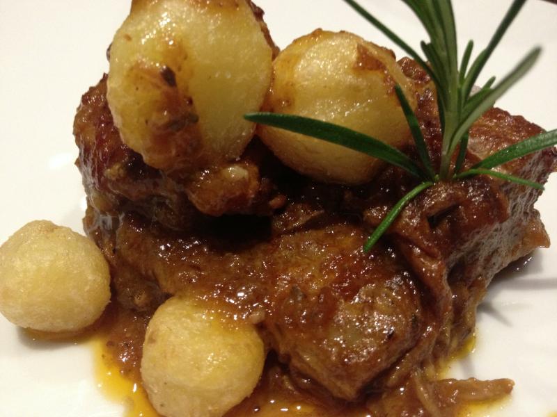 Ragoût d&rsquo;agneau au thym - Photo de Joselu Blanco - 101Pairing.com