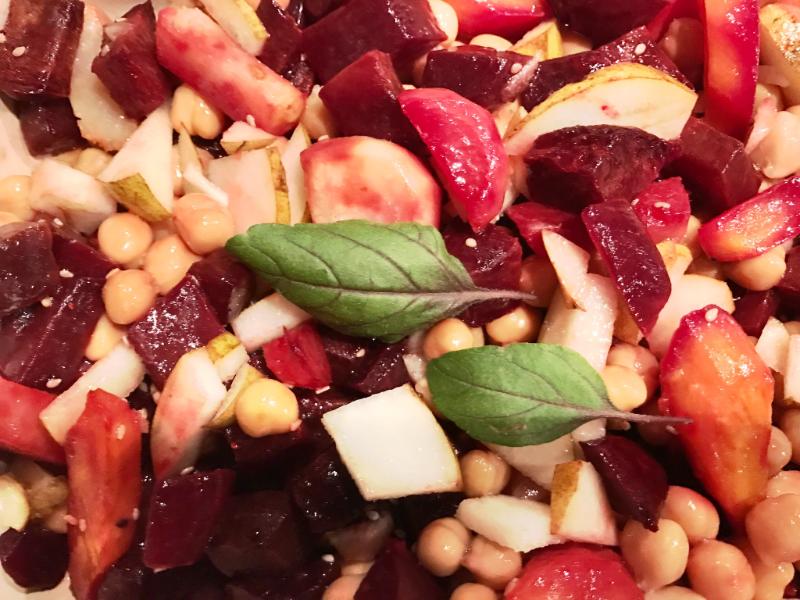 Salade de betteraves et de pois chiches - Photo de Sakena - 101Pairing.com