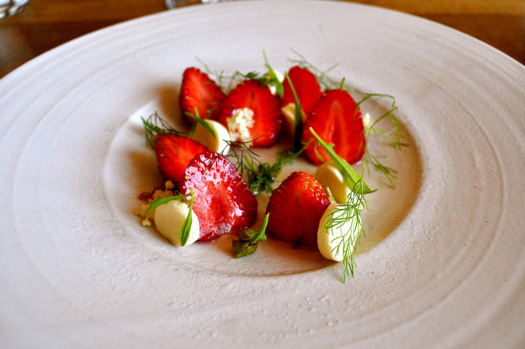 Salade de fraises à la menthe - Photo de Sarah Ackerman - 101Pairing.com