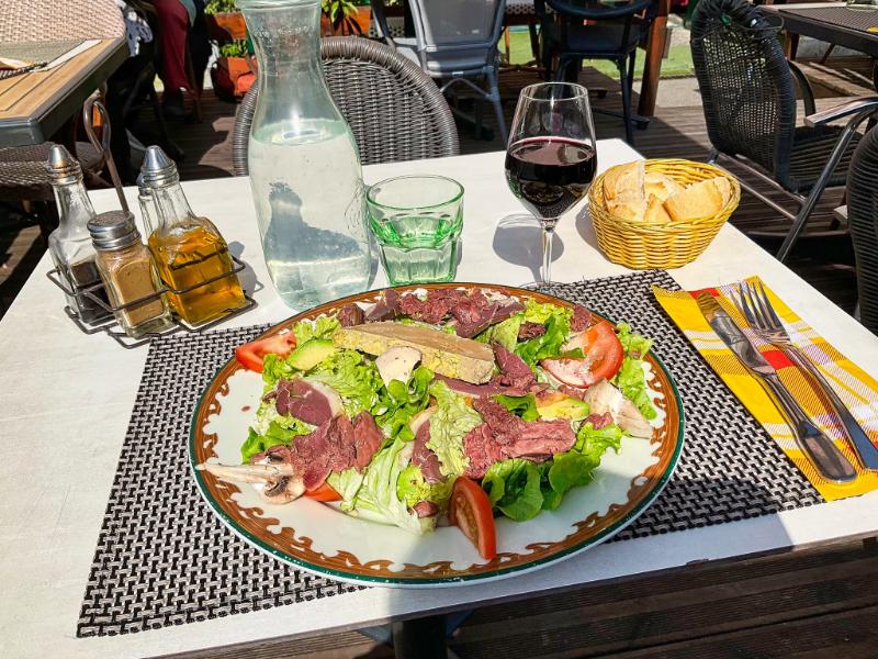 Salade de gésiers de canard au vinaigre de framboise - Photo de Alain Rouiller - 101Pairing.com