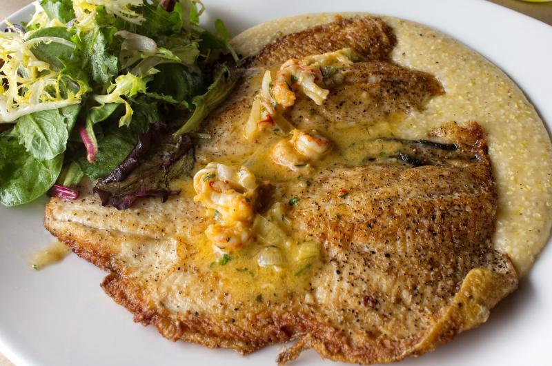 Truite saumonée à la poêle - Photo de Ralph Daily - 101Pairing.com