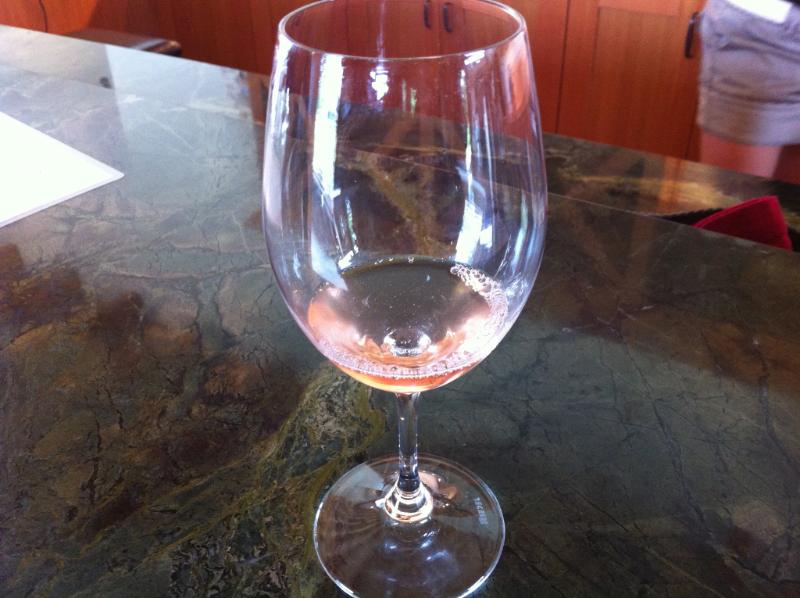 Bourgogne Epineuil Rosé - Still rosé wines - Photo de Jen Arrr - 101Pairing.com