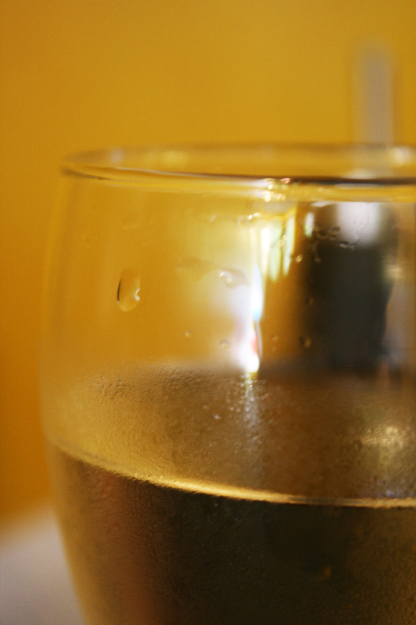 Macvin du Jura Blanc - Mistelles, vins de liqueurs et vins doux naturels - Photo de Quinn Dombrowski - 101Pairing.com