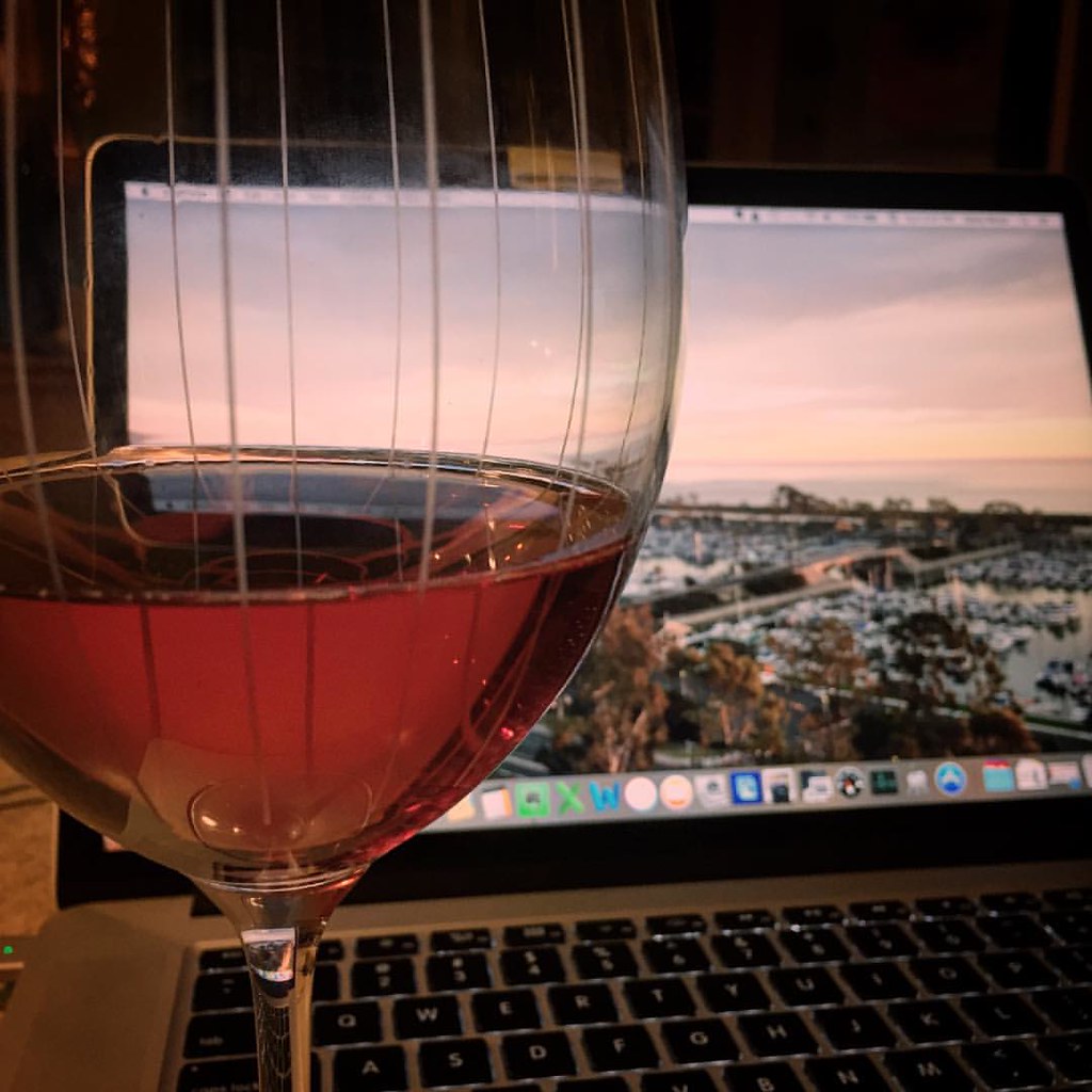 Côtes d’Auvergne Corent - Vins tranquilles rosés - Photo de Dana Moos - 101Pairing.com