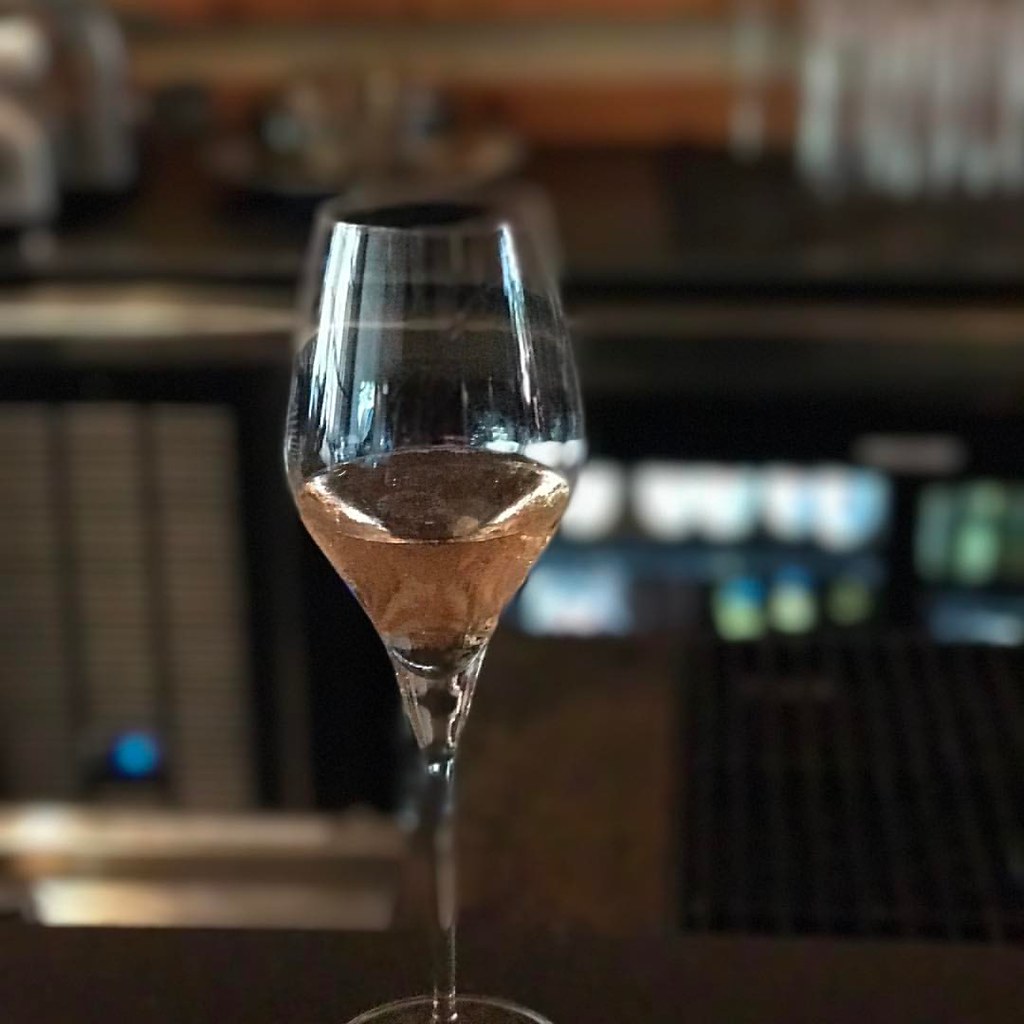 Champagne Rosé Brut Millésimé - Vins effervescents rosés - Photo de Mark Fusco - 101Pairing.com