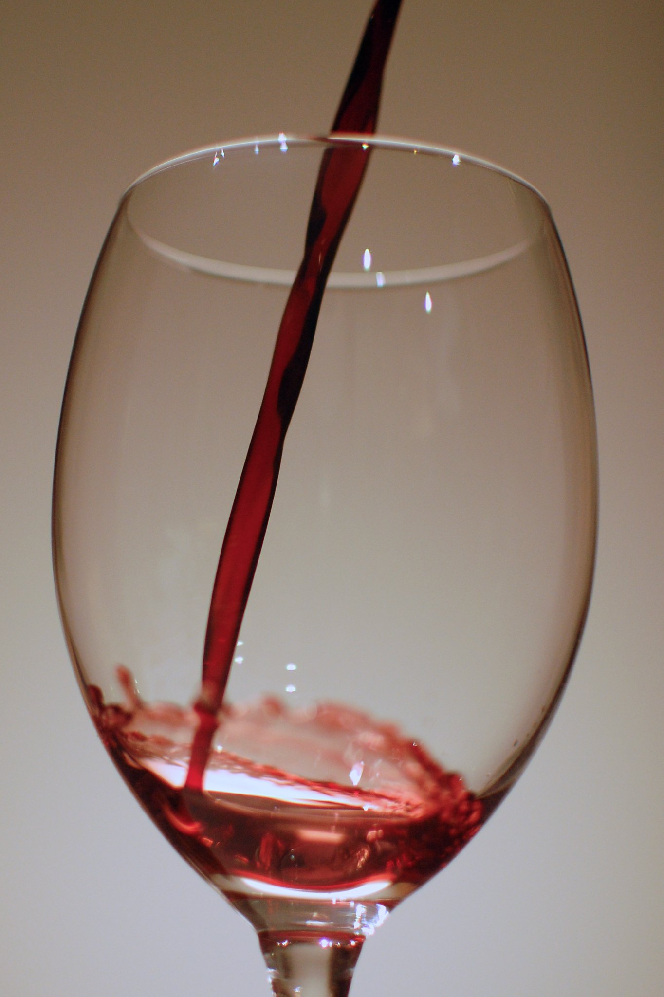 Saint-Aubin Rouge - Vins tranquilles rouges - Photo de bradleypjohnson - 101Pairing.com