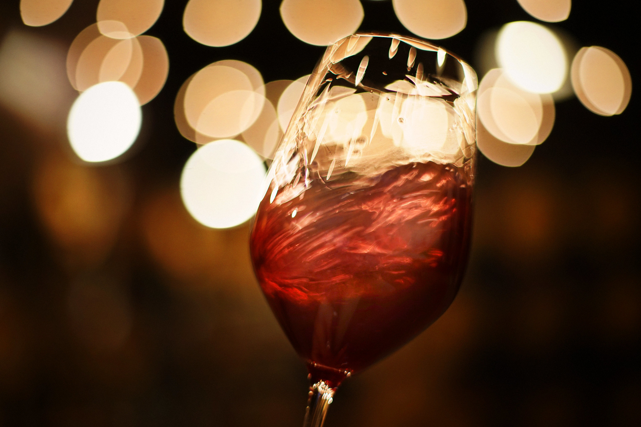 Côtes du Jura Pinot noir rouge - Vins tranquilles rouges - Photo de Jim Fischer - 101Pairing.com