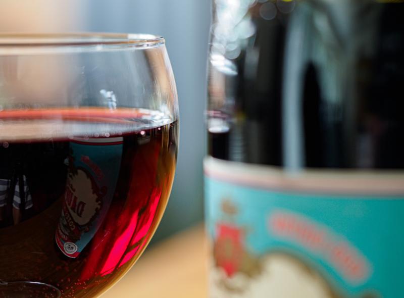 Côtes du Rhône Villages Saint-Pantaléon les Vignes Rouge - Vins tranquilles rouges - Photo de Brett Jordan - 101Pairing.com