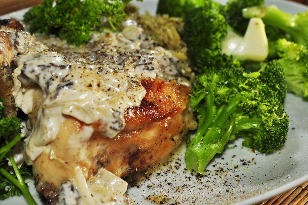 Volaille de Bresse sauce aux morilles