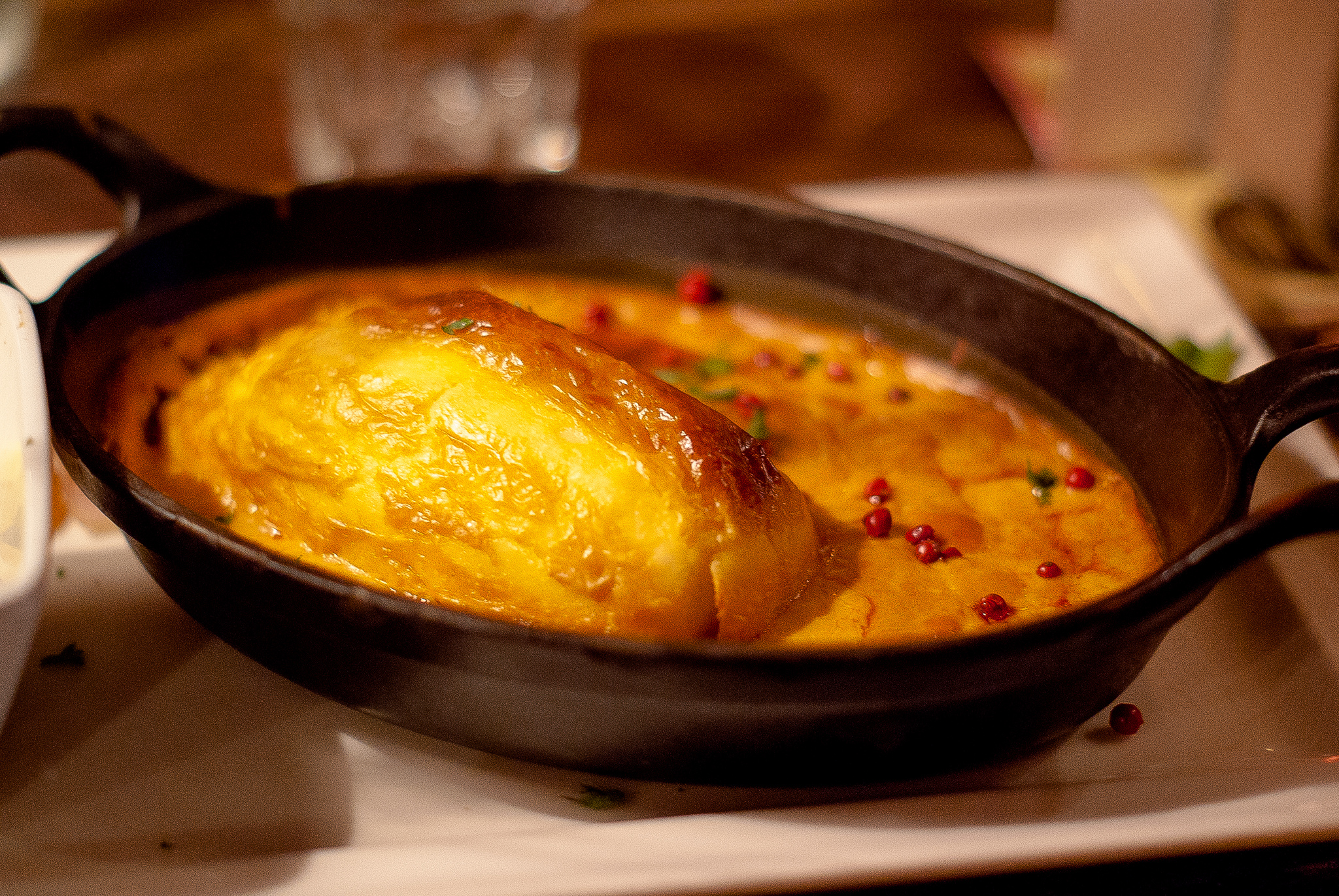 Quenelles sauce Nantua - Photo de Jean-Marc ALBERT - 101Pairing.com