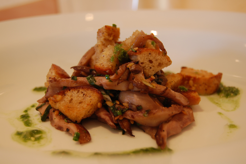 Salade de champignons des bois - Photo de stu_spivack - 101Pairing.com