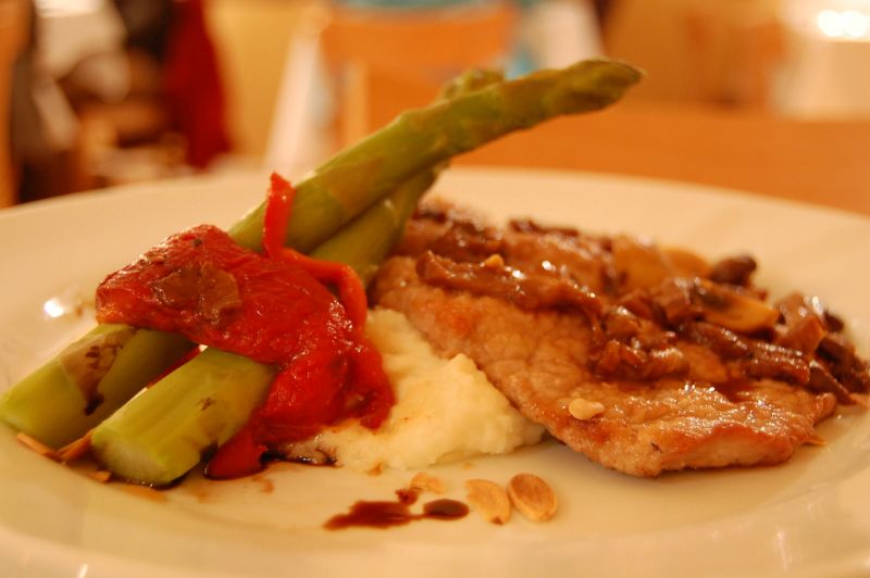 Rôti de veau aux asperges