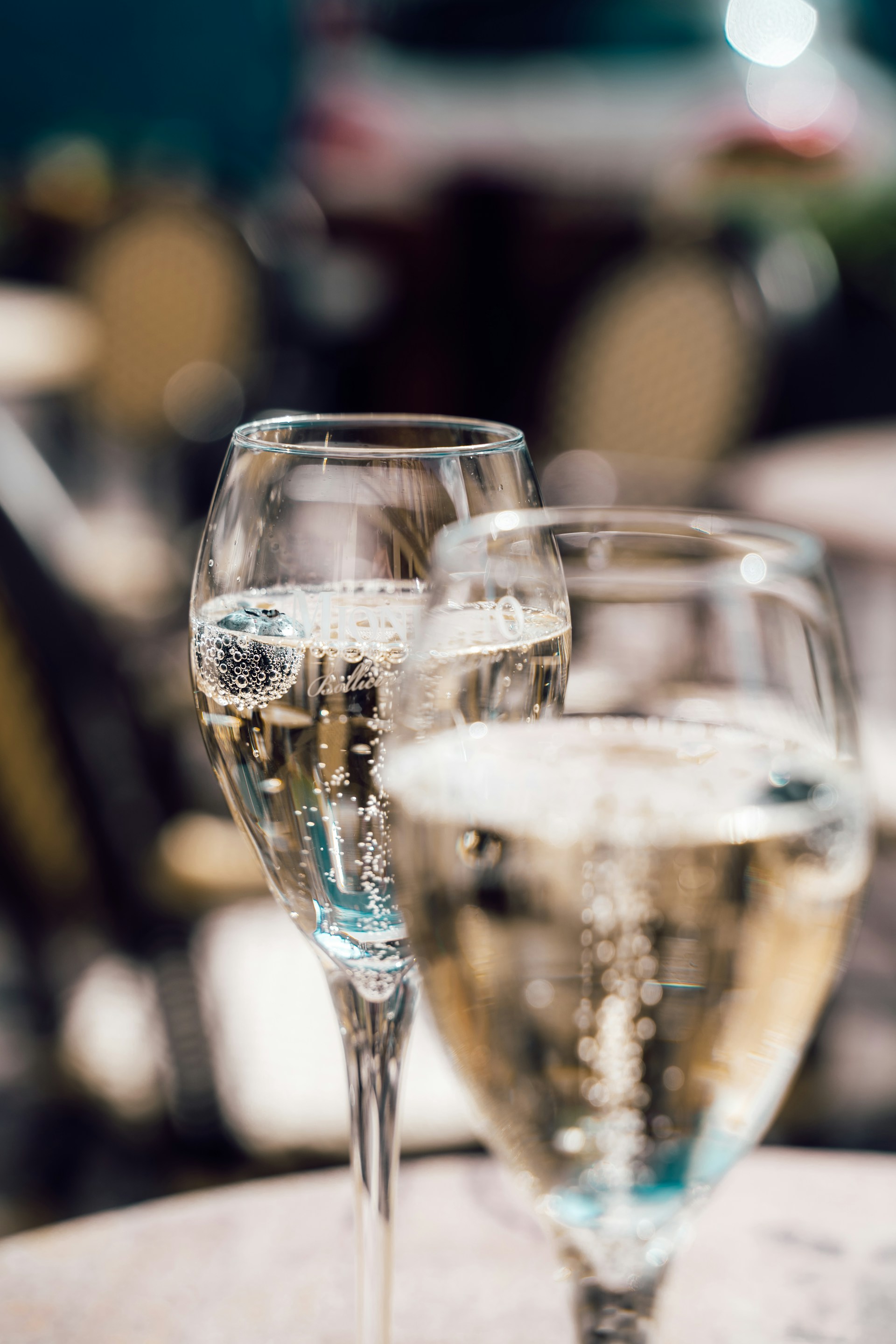 Champagne Blanc        Sec - Vin Blanc - Photo de Karol Chomka - 101Pairing.com