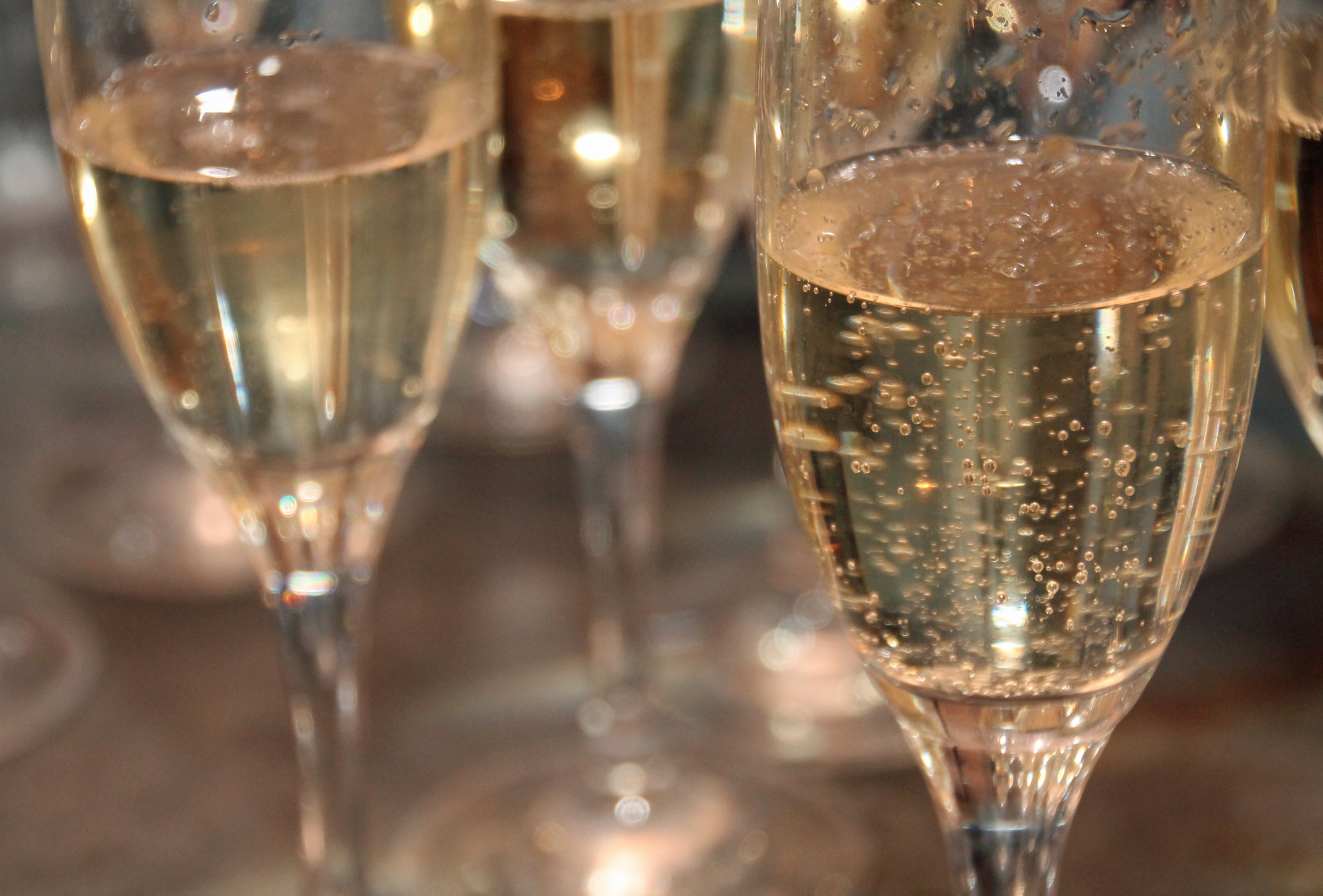 Champagne Blanc Millésimé Blanc de blancs Extra-brut - Vin Blanc - Photo de Sarah Stierch - 101Pairing.com